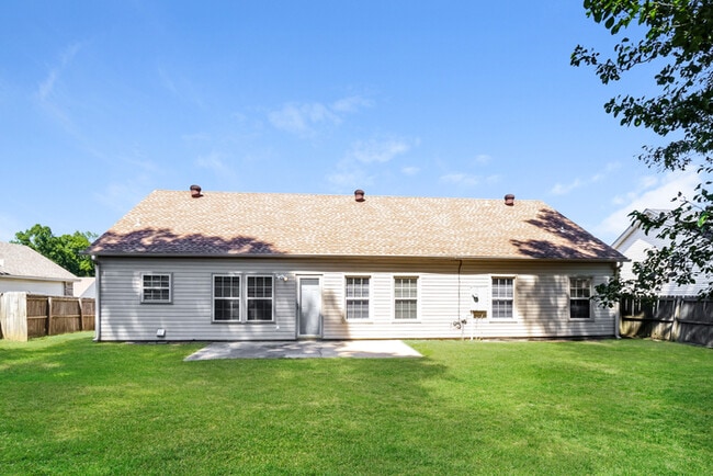 Building Photo - 107 Inverness Cove