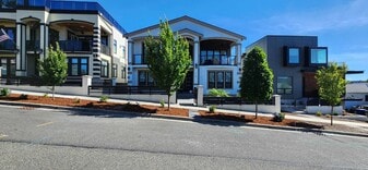 Building Photo - 1129 N 33rd Plz