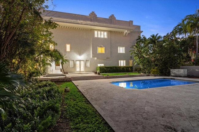 Building Photo - 414 Riviera Isle Dr