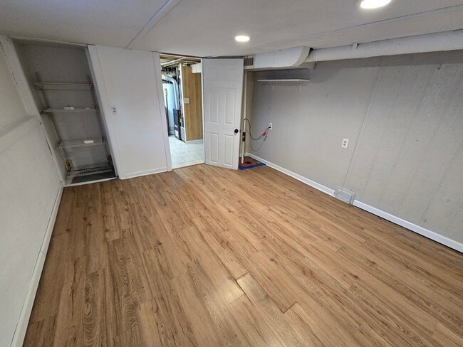 Building Photo - 185 Pick Ave