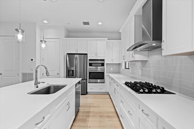 Building Photo - 5324 Sagan Ln