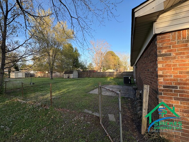 Building Photo - 40 St John St