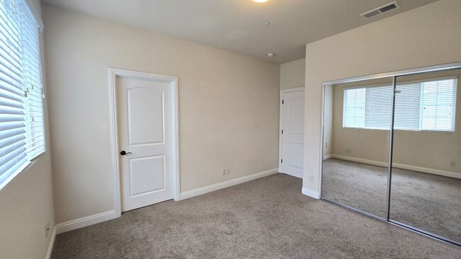 Building Photo - 2712 Anta Ct