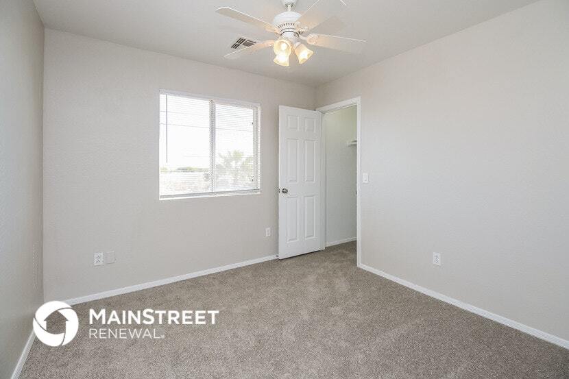 Building Photo - 31805 N Sundown Dr