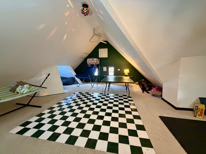 Attic - 610 Parkwood St NE