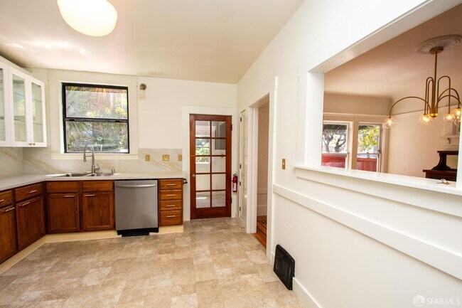 Building Photo - 4447 24th St