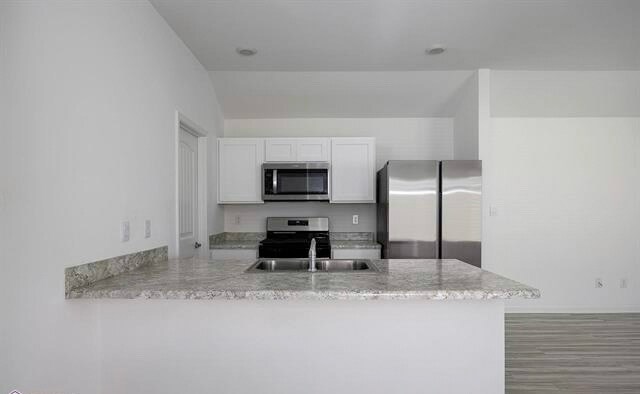 Building Photo - 1206 E St Charles St