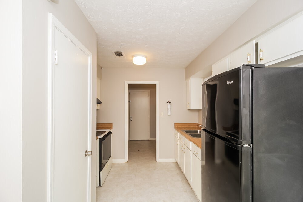 Building Photo - 243 Sedgefield Dr
