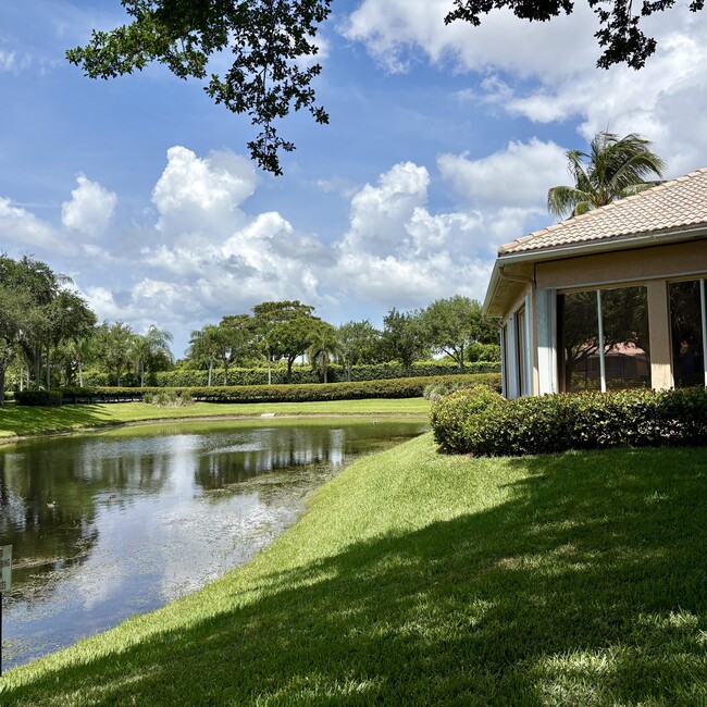 Building Photo - 315 Coral Trace Ln