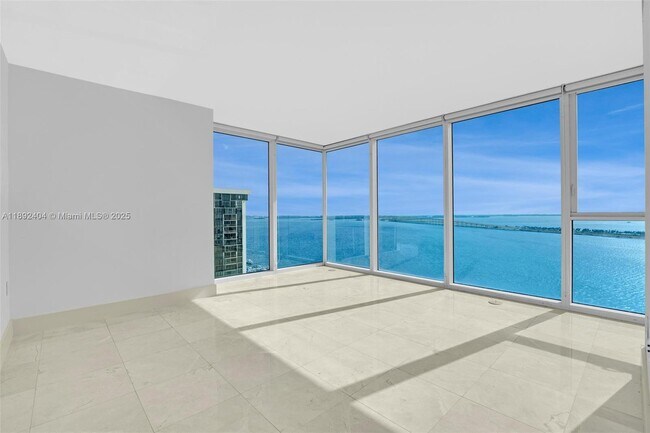 Building Photo - 2101 Brickell Ave
