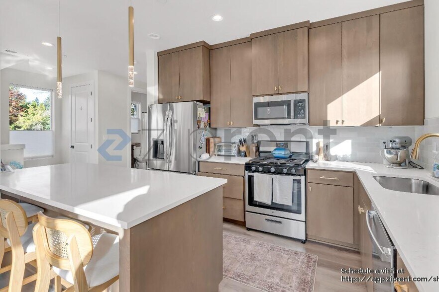 Building Photo - 15387 SE Hawthorne Mdws St