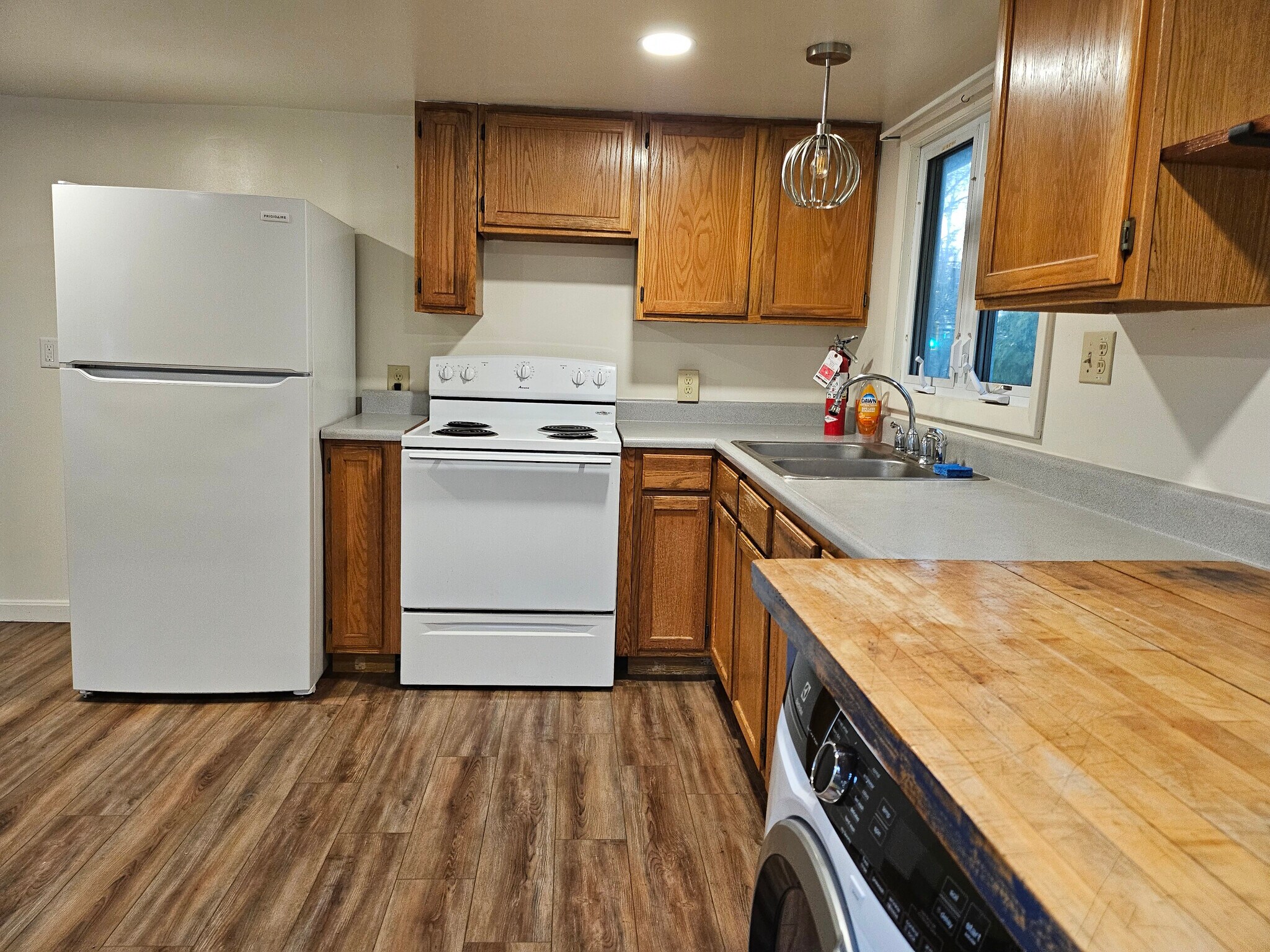 View3 of Eat-in Kitchen - 132 Hinesburg Rd