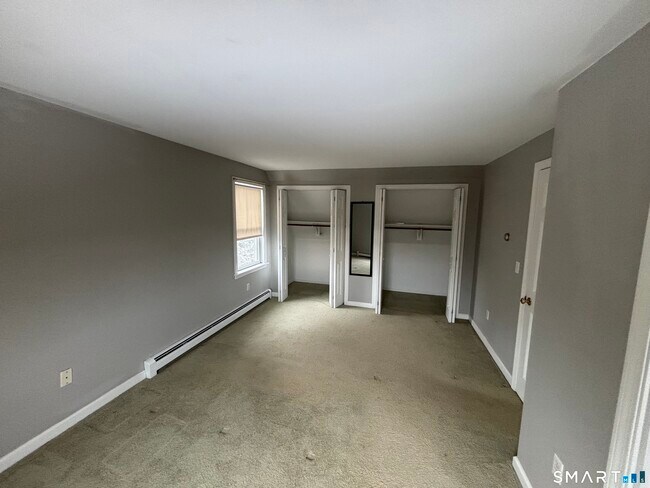 Building Photo - 72 Ingham Hill Rd