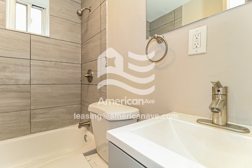 Building Photo - 4536 N Gratz St