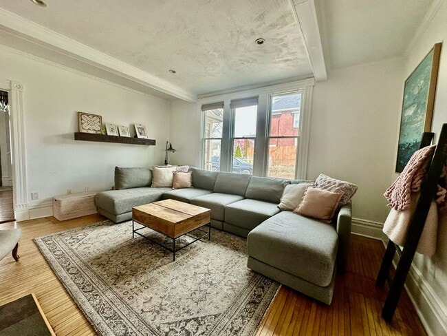 Building Photo - 516 Fourth Street 1.2 miles to CC, 4 Bed 2...
