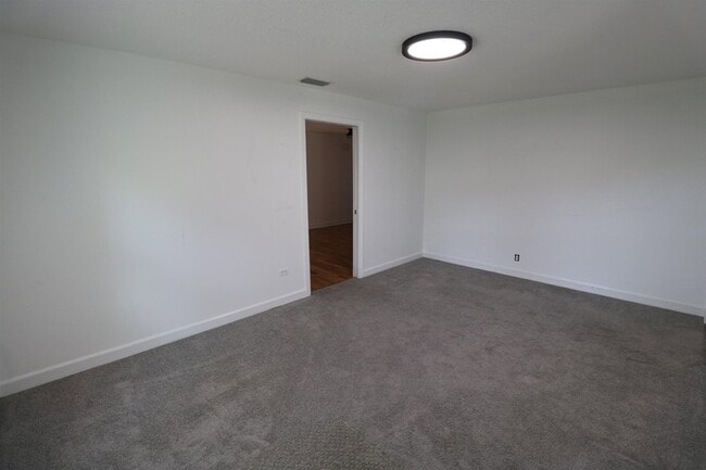 Building Photo - 206 Phoenetia Dr