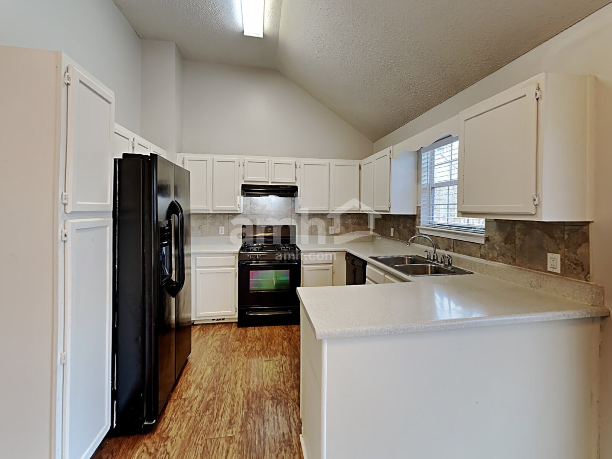 Building Photo - 154 Spring Creek Ct