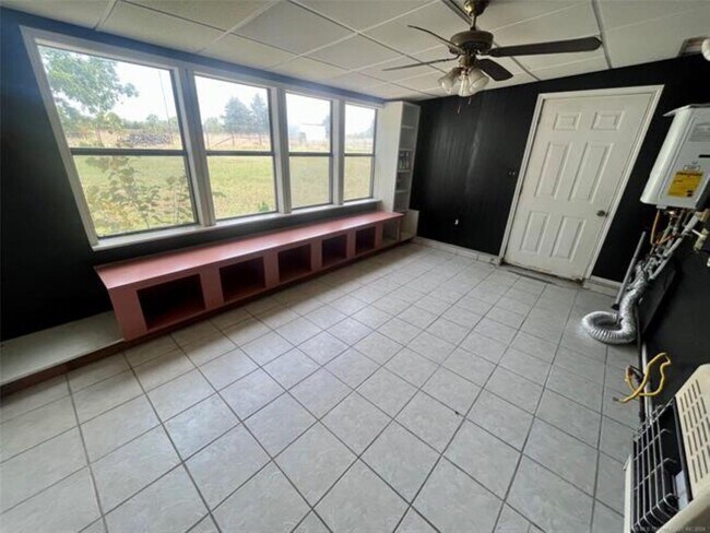 Building Photo - 24460 S 200 Rd