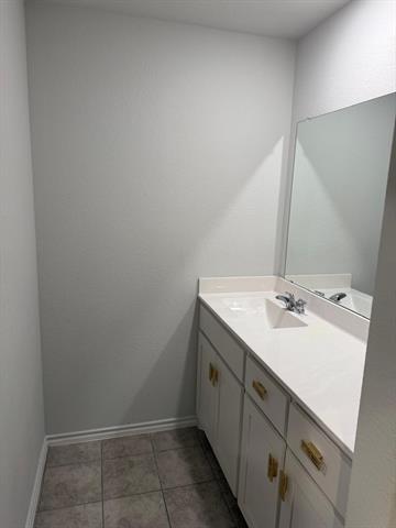 Building Photo - 112 Piping Rock Dr