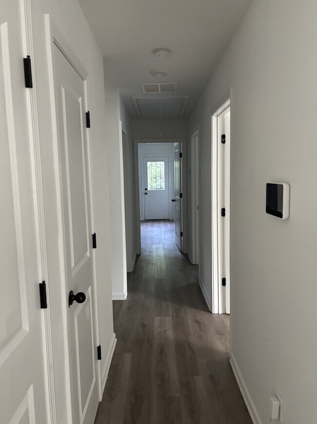 Building Photo - 4534 Beacon Hls Dr