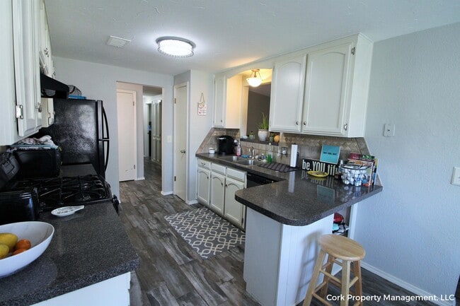 Building Photo - 1301 Del Norte Dr