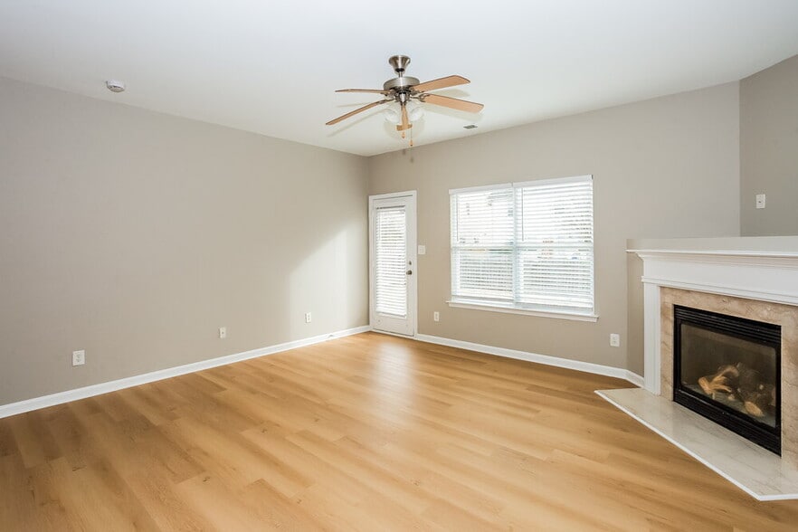 Building Photo - 506 Lindsborg Trail