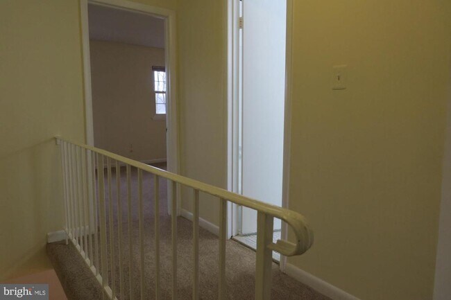 Building Photo - 3514 Cranmer Mews