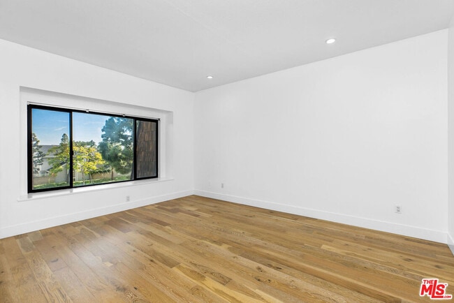 Building Photo - 13107 Mindanao Wy