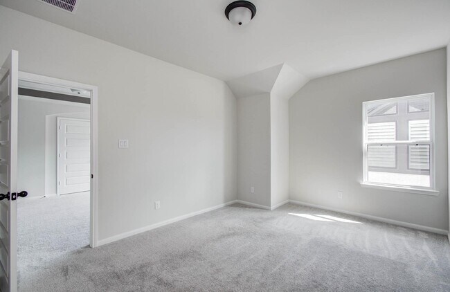 Building Photo - 15108 Botanical Garden Dr