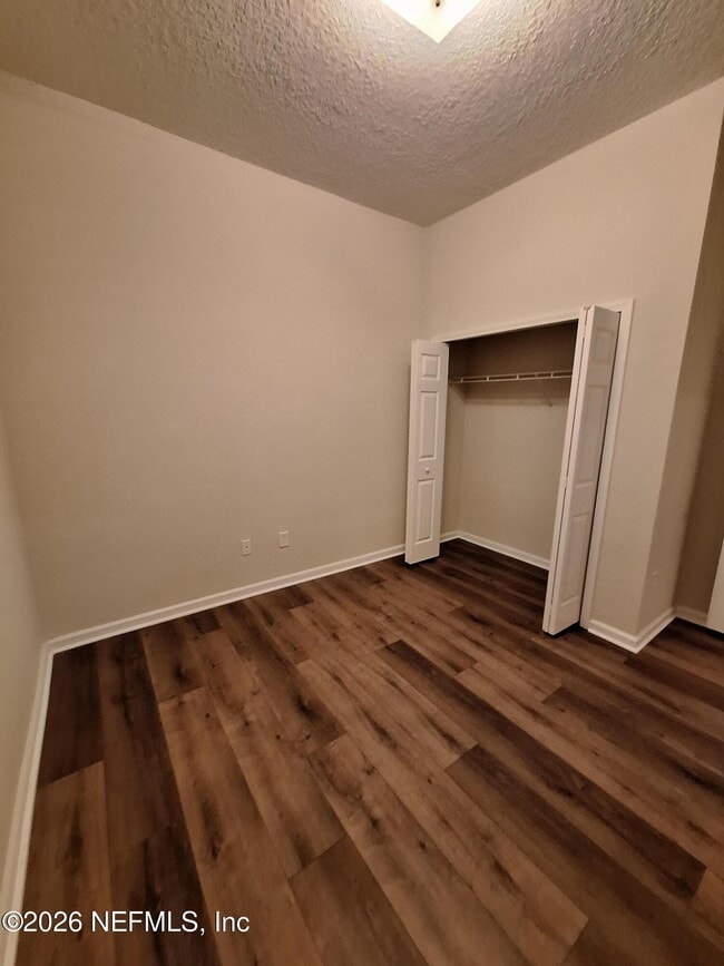 Building Photo - 7032 Deer Lodge Cir