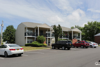 Building Photo - Hudson Pointe