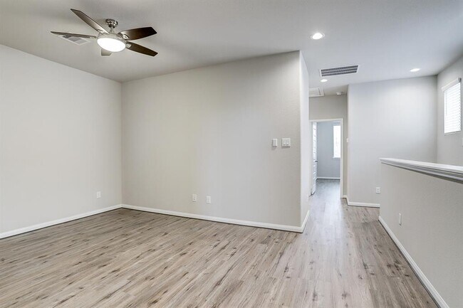 Building Photo - 9838 Magnolia Village Ln