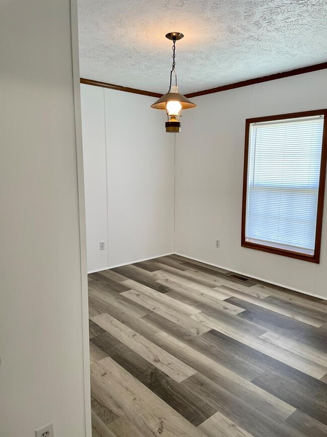 Building Photo - 11582 Charity Ln