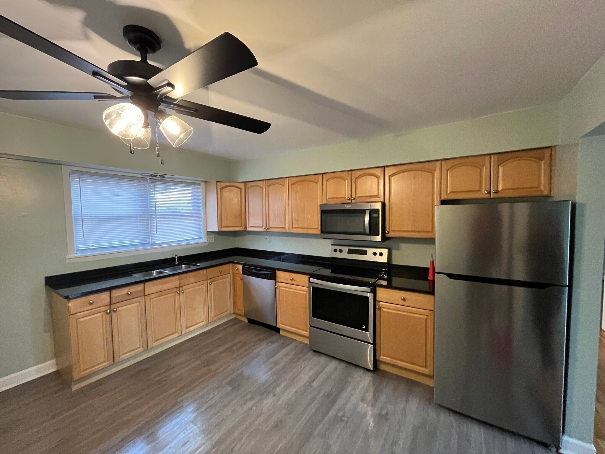 Building Photo - 6450 S New England Ave