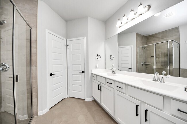 Building Photo - 6618 Beacon View Dr