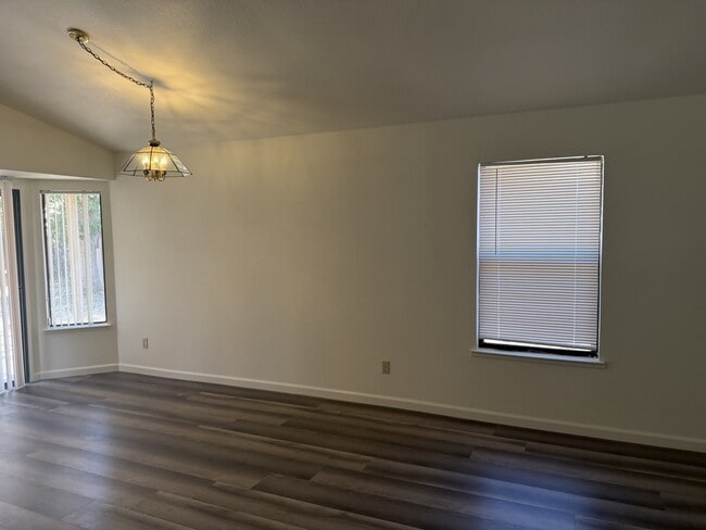Building Photo - 844 Stetson Way