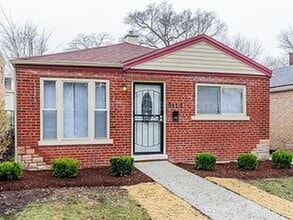 Building Photo - 9110 S Essex Ave