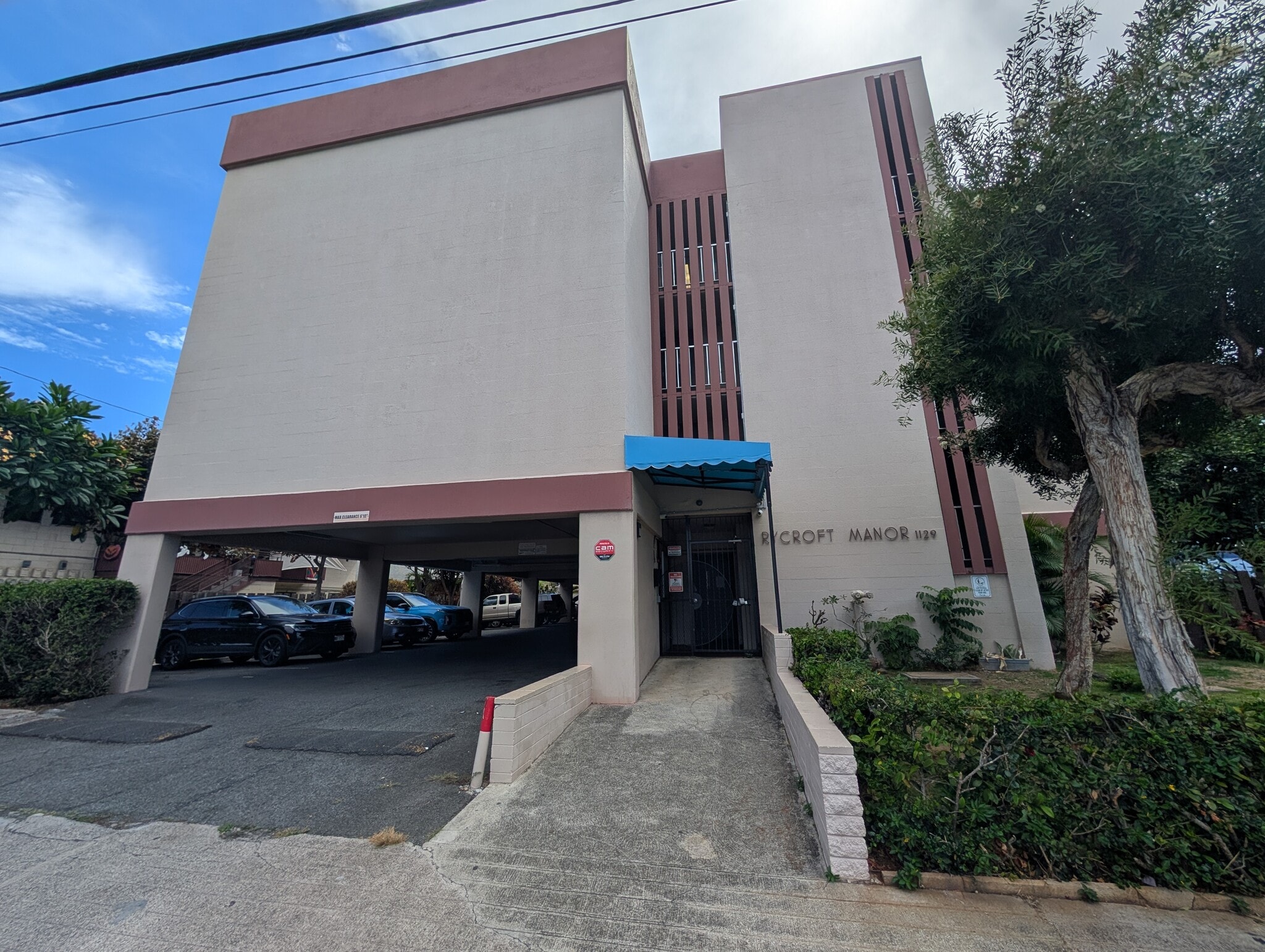 Building Photo - 1129 Rycroft St