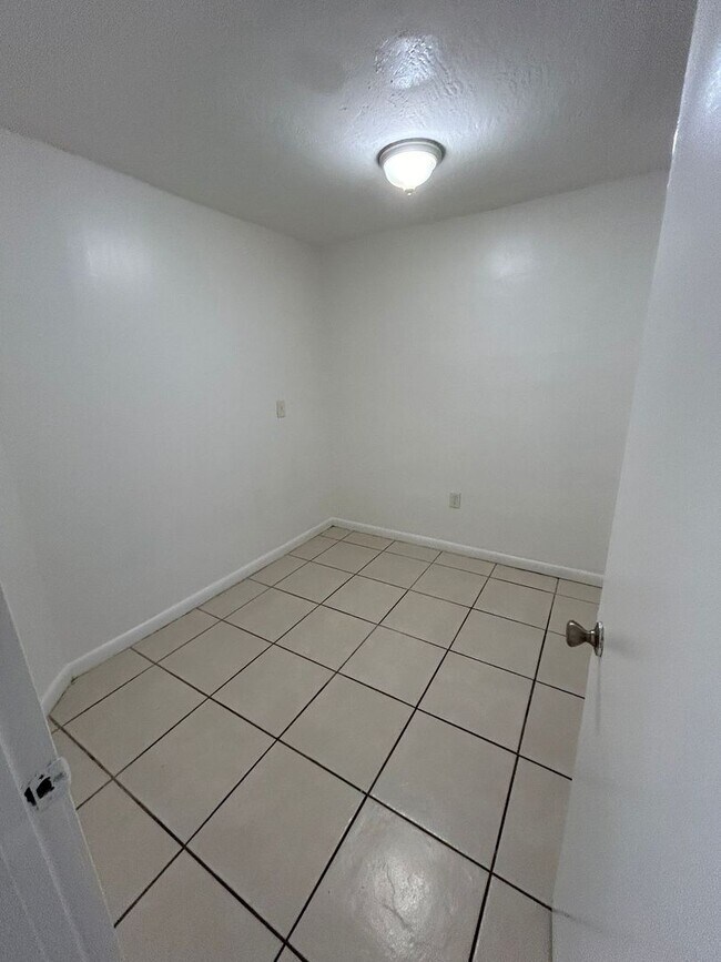 Building Photo - Two bedroom for rent