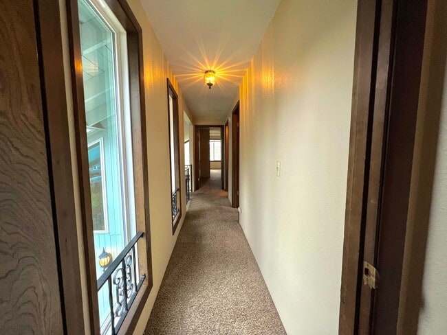 Building Photo - hazelwood