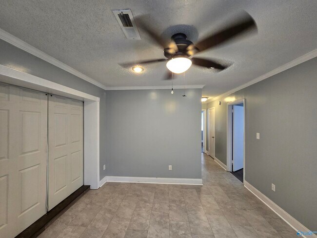 Building Photo - 159 Mallard Dr