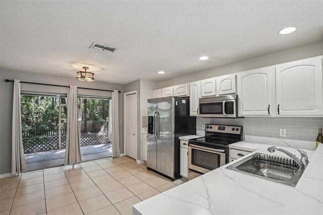 Building Photo - 7842 Citrus Blossom Dr