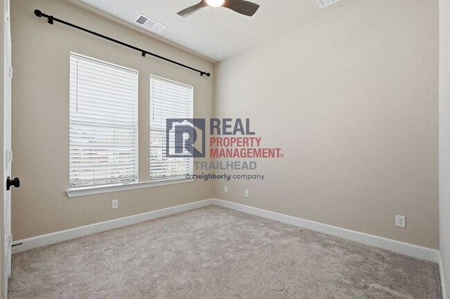 Building Photo - 1617 Purple Thistle Ln