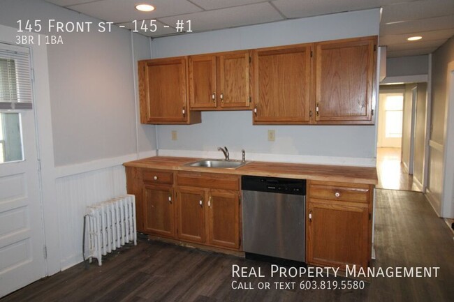 Building Photo - First Floor 3 Bedroom Available in Exeter,...