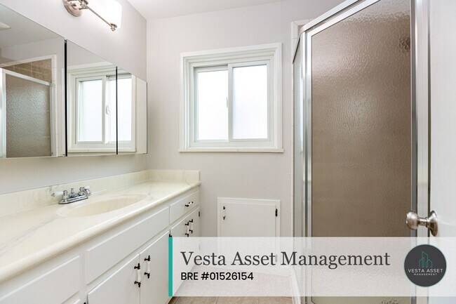 Building Photo - Spacious 4-Bedroom Home in a Desirable Concord Neighborhood