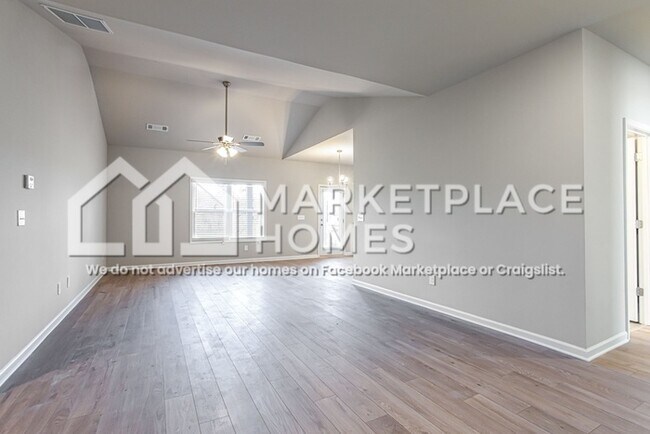 Building Photo - 230 W L Miller Dr