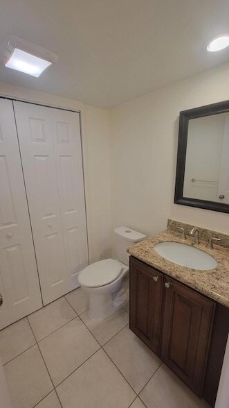 Building Photo - 117 1st Ct