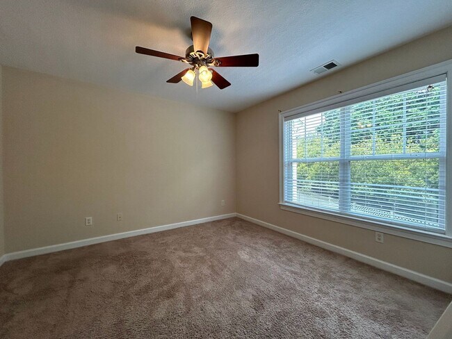 Building Photo - Charming 3-Bedroom Home in Prime VB Locati...