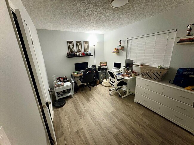 Building Photo - 8501 Paxton Dr