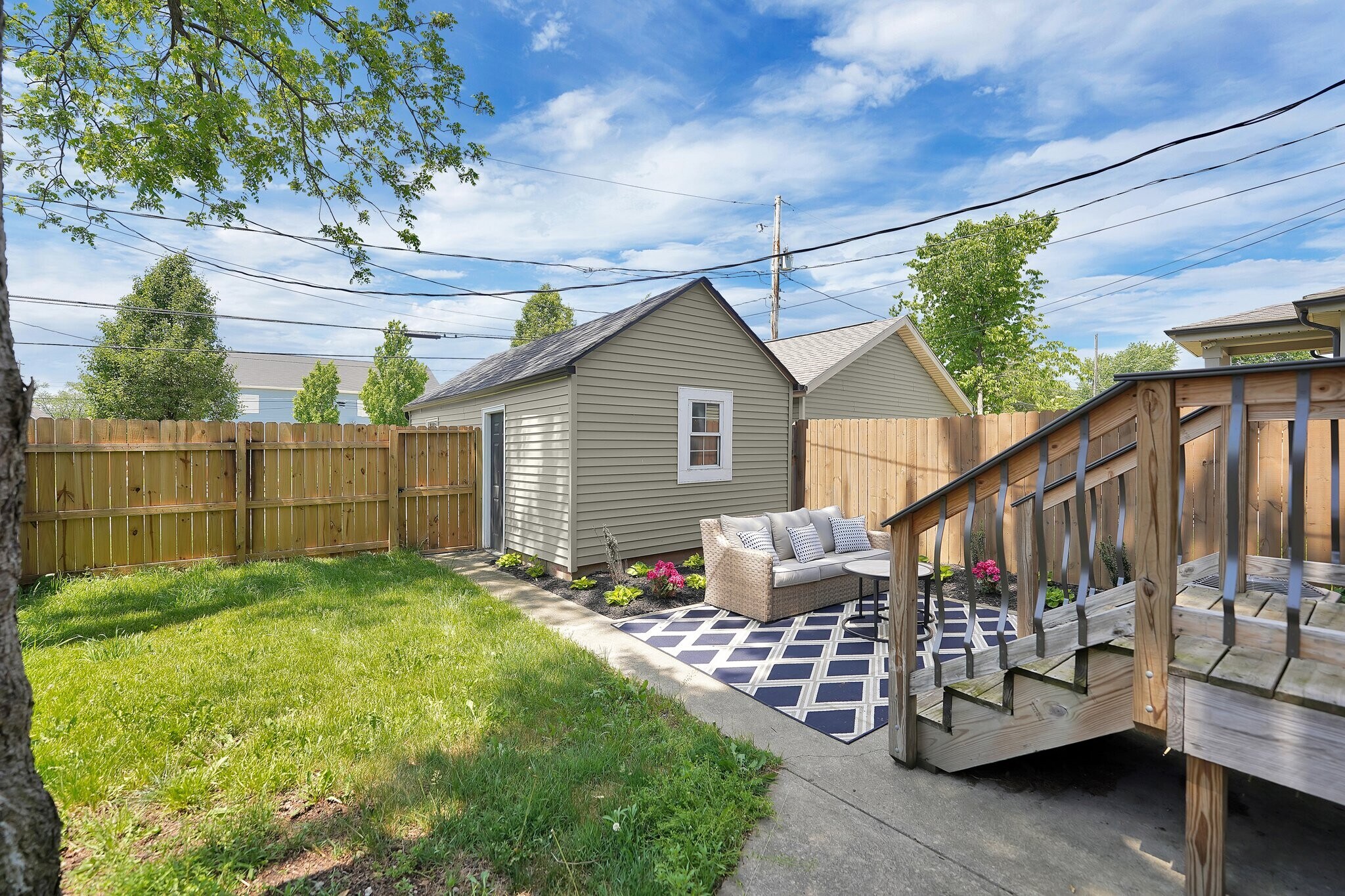 fenced-in back yard - 963 S 22nd St